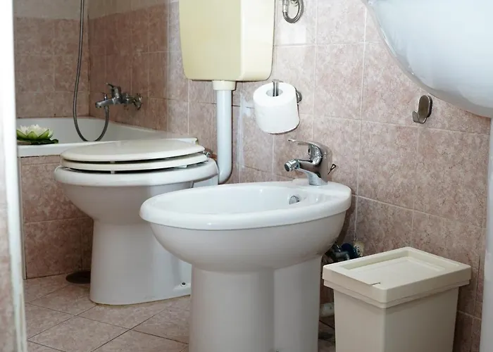 Casa Friends' House Daire Napoli